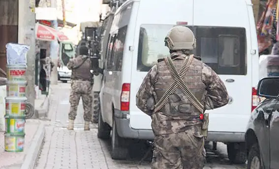 Diyarbakır'da, özel harekat destekli narko-terör operasyonu
