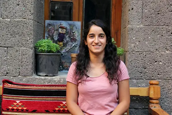 Diyarbakır’da HDP MYK üyesi gözaltına alındı