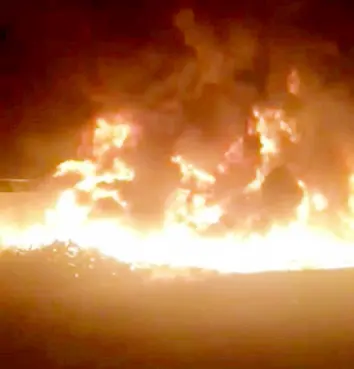 Diyarbakır’da tarlada yanan hortumlar paniğe neden oldu