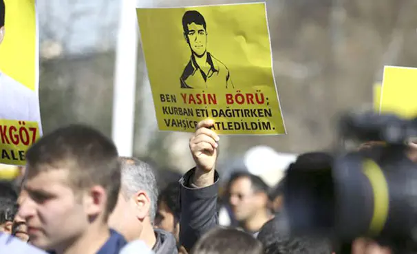 Duruşmada PKK sloganı