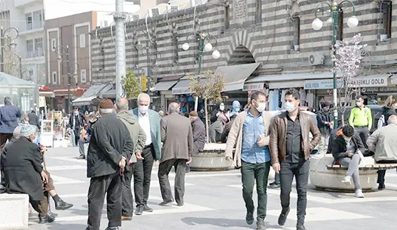 Diyarbakır'da vaka sayısı yüzlerden binlere çıktı