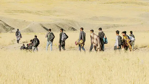 İran, Afgan mültecilerin ülkeye girişini engelleyecek