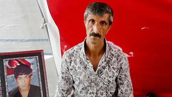 Evlat nöbetindeki babadan HDP'ye: “Kandil'in partisisin, Kürt'ü hiçbir zaman savunmadın”