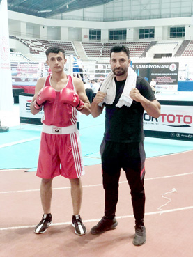 Diyarbakırlı sporcu boksta Türkiye üçüncülüğü elde etti 