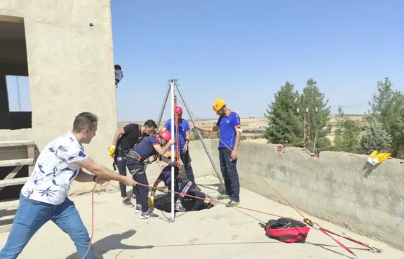 AFAD'dan Diyarbakır'da itfaiye personeline dağcılık eğitimi 