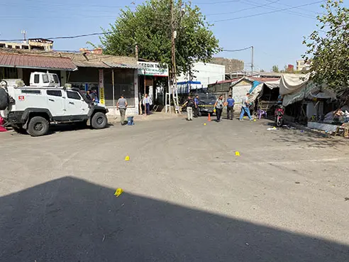 Diyarbakır'da pikap kiralama mevzusu kanlı bitti