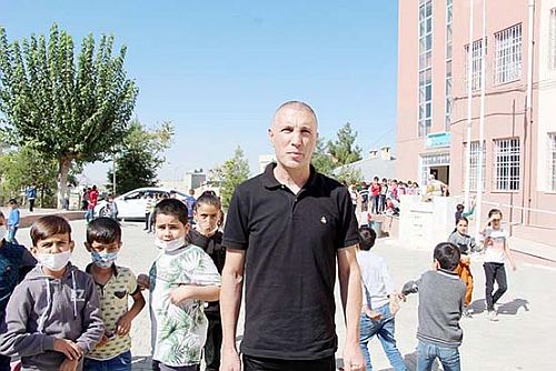 Beşiktaş'tan Siirtli öğrencilere giyim yardımı