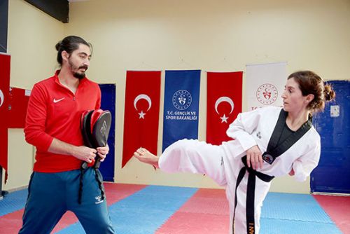 Bitlisli para tekvandocu Nurcihan, gözünü dünya şampiyonluğuna dikti