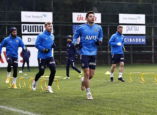 Fenerbahçe, Yeni Malatyaspor hazırlıklarına ara vermeden başladı