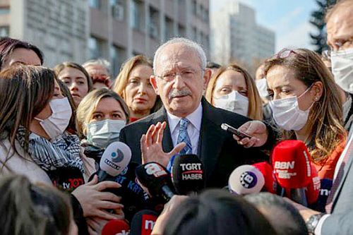Kılıçdaroğlu'ndan randevusu kabul edilmeyen MEB önünde açıklama 