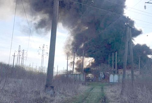 Rusya, Ukrayna'da 5 tren istasyonunu vurdu