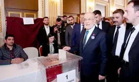 Karamollaoğlu yeniden seçildi