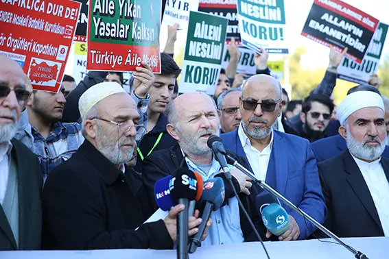 Sapıklığı değil Ailemizi koru!