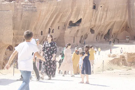 Dara Antik Kenti ziyaretçilerini büyülüyor
