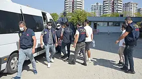 Mersin'de, belediye çalışanı 9 PKK/KCK şüphelisi adliyede