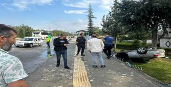 Tokat'ta hafif ticari araç ile otomobilin çarpışması sonucu 11 kişi yaralandı