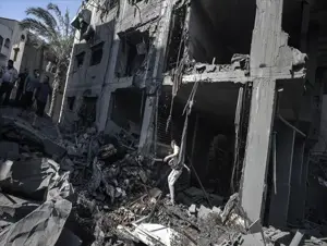İsrail, Gazze'yi bombalamaya devam ediyor