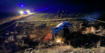 Kars'ta şarampole devrilen otomobildeki 3 kişi öldü, 1 kişi yaralandı