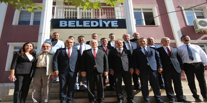 KKTC Cumhuriyet Meclisi Başkanı Zorlu Töre Tefenni Belediyesini ziyaret etti