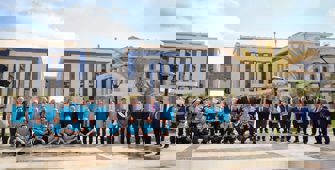 Gazze'ye yardım için giden 20 uzman sağlık çalışanı Mısır Sağlık Bakanı Ghaffar tarafından karşılandı