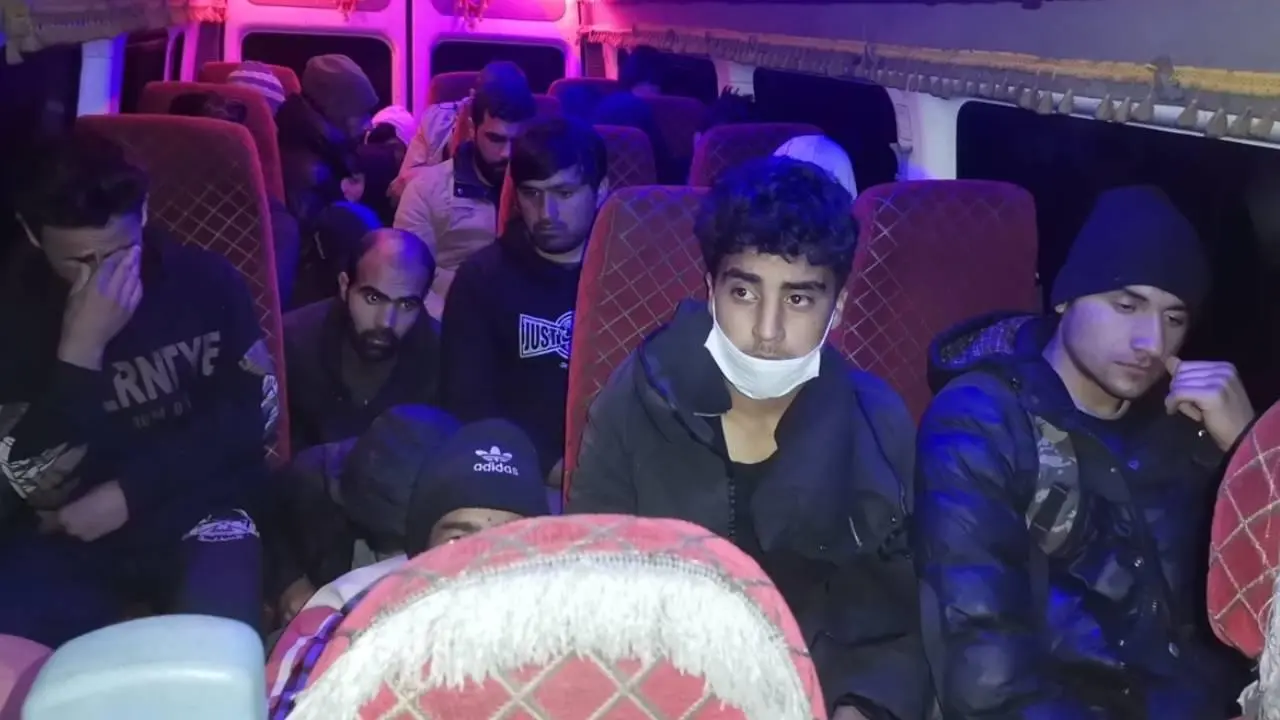 Bitlis'te 64 düzensiz göçmen yakalandı