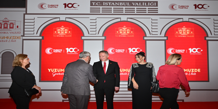 İstanbul Valiliğince Cumhuriyet'in 100. yılı dolayısıyla program düzenlendi