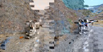 Çorum'da minibüs devrildi