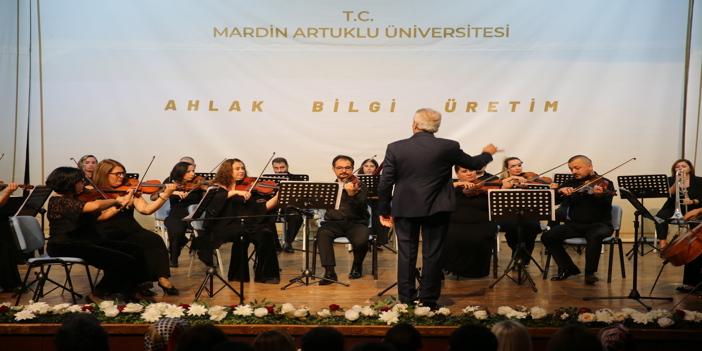 Etisan Holding Oda Orkestrası, Mardin'de konser verdi
