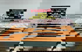 Silahları ve uyuşturucuyu yakalatmamak için toprağa gömmüşler 