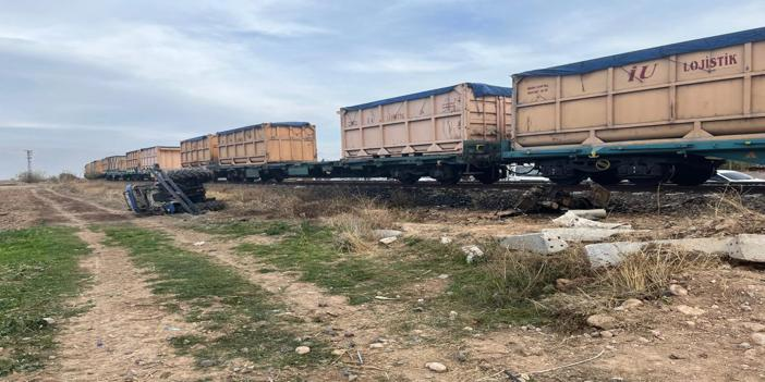 Afyonkarahisar'da hemzemin geçitte trenin çarptığı traktördeki kişi öldü