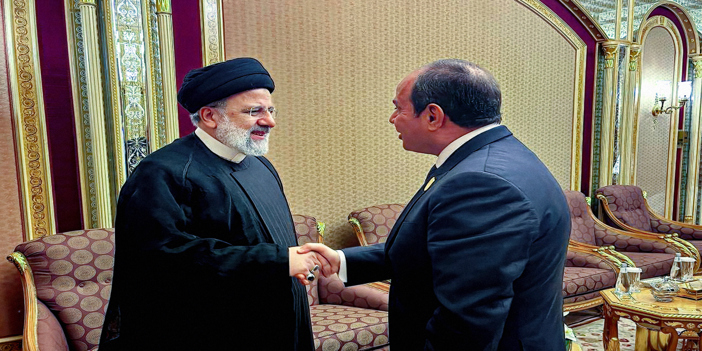İran Cumhurbaşkanı ilk kez Mısır Cumhurbaşkanı ile görüştü
