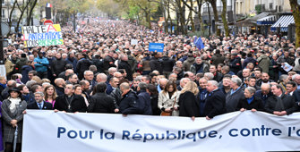 Fransa'da İsrail yanlısı gösteriye ülkenin önde gelen siyasileri katıldı