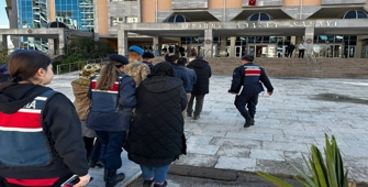 Edirne'de Yunanistan'a kaçarken yakalanan 10 FETÖ üyesi tutuklandı