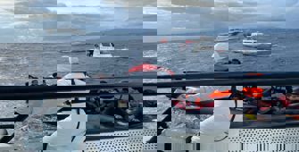 Ayvalık açıklarında 45 düzensiz göçmen kurtarıldı