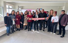 Diyarbekirspor başkanından Spor Lisesi'ne Öğretmenler Günü sürpriz