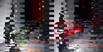 Kırıkkale'de park halindeki otomobilde çıkan yangın söndürüldü