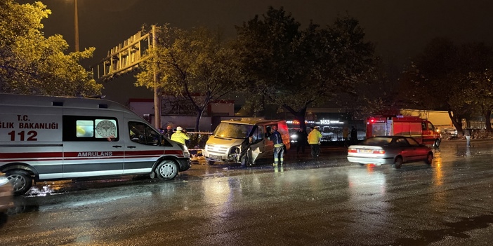 Konya'da kaza yapan minibüsteki 3 çocuk öldü, 4 kişi yaralandı