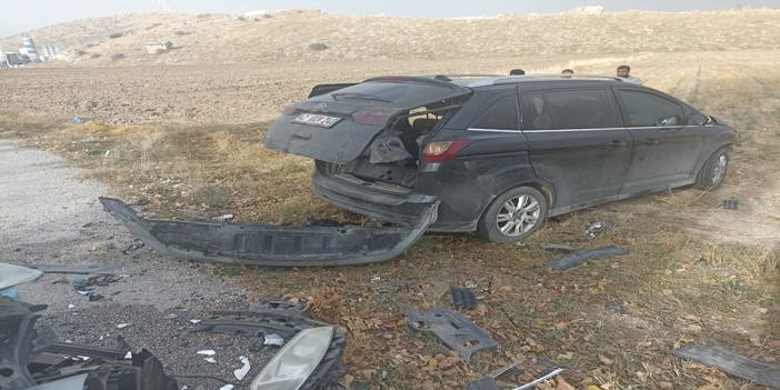 Afyonkarahisar'da iki otomobilin çarpıştığı kazada 8 kişi yaralandı