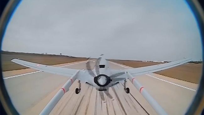 (Video) Bayraktar TB3 SİHA üçüncü uçuş testini başarıyla tamamladı