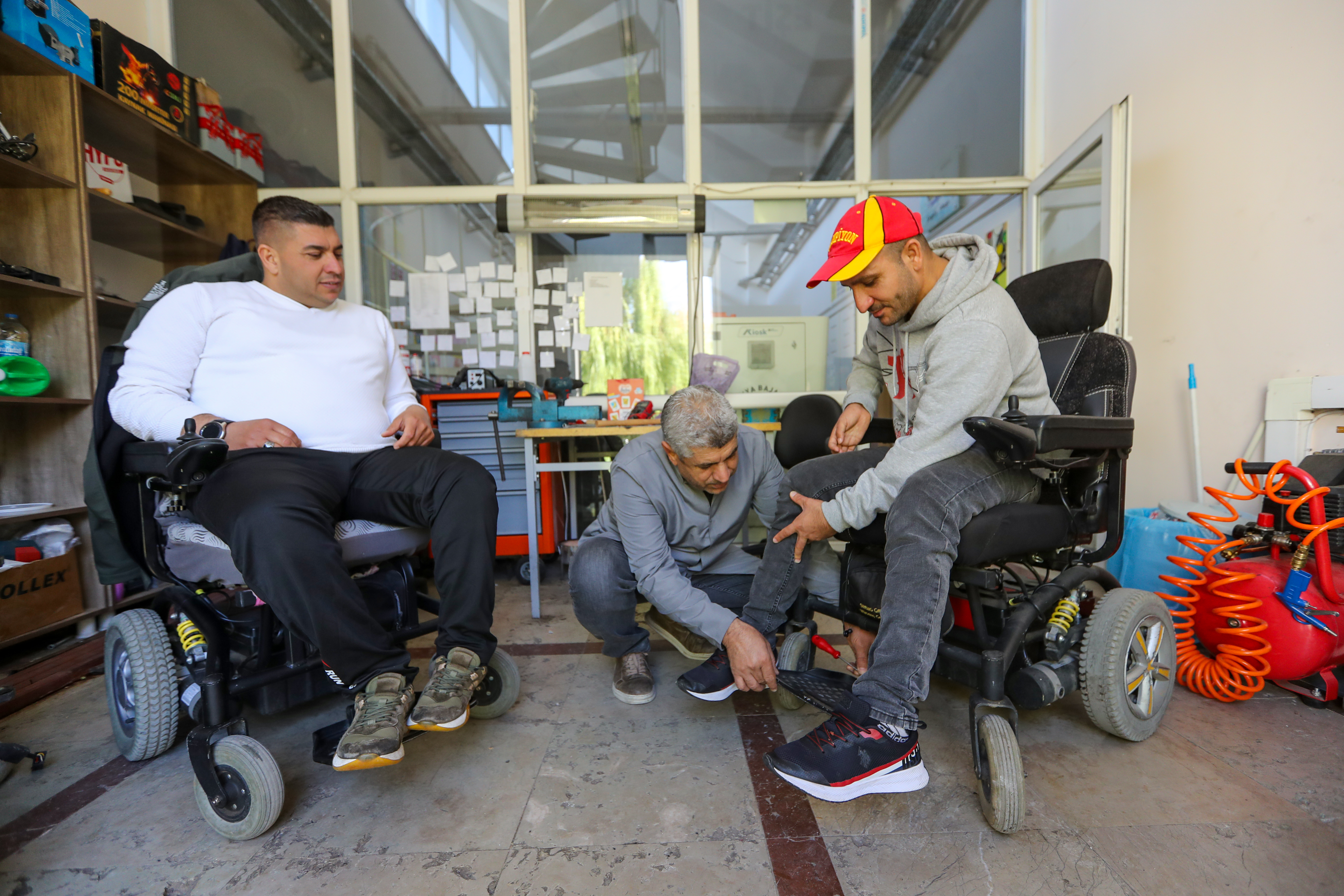 Diyarbakır'da engellilerin yaşamını kolaylaştıran araçlar için ücretsiz onarım hizmeti