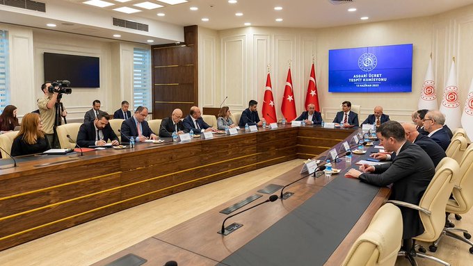 Bakan Işıkhan Asgari Ücret Tespit Komisyonunun ilk toplantısında konuştu
