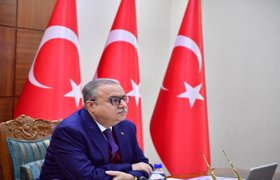 Kritik toplantıya Diyarbakır Valisi Su'da katıldı