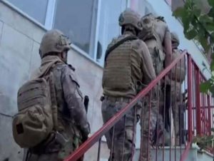 (Video) Bitlis'te terör örgütü PKK'ya yönelik operasyon düzenlendi