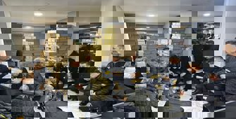 Zonguldak Valisi Hacıbektaşoğlu, şehit ailesine taziye ziyaretinde bulundu