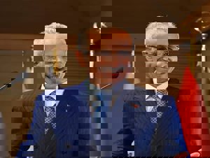 Bakan Uraloğlu, Malatya Şehidi Piyade Er Emre Taşkın'ın baba ocağındaydı 