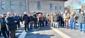 Ulu cami önünde protesto