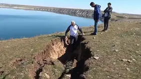 Depremler Fırat Nehri kıyısında yarıklar oluşturdu