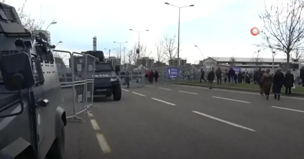 (Video) Diyarbakır'da nevruz kutlaması geniş güvenlik önlemi