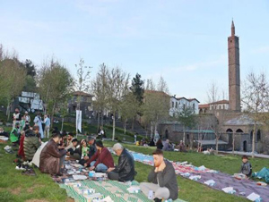 Diyarbakır’da 'Ümmet iftarı'