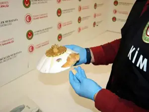 Uyuşturucudan süs eşyası zulası